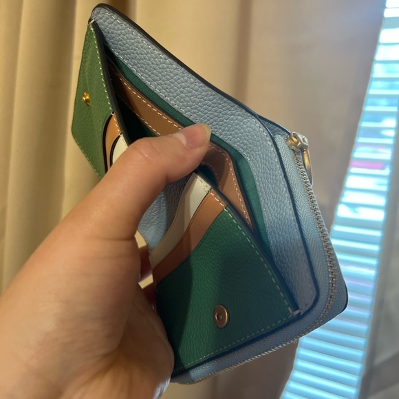 Tory  Burch wallet - Picture 5 of 6
